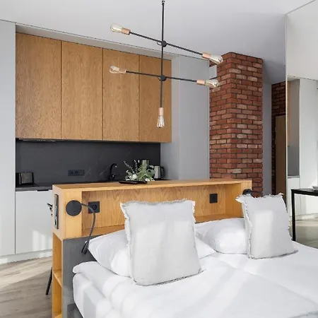 Go Apartments Studio With Balcony Rakowicka Cracow By Noclegi Renters Krakow Exterior photo